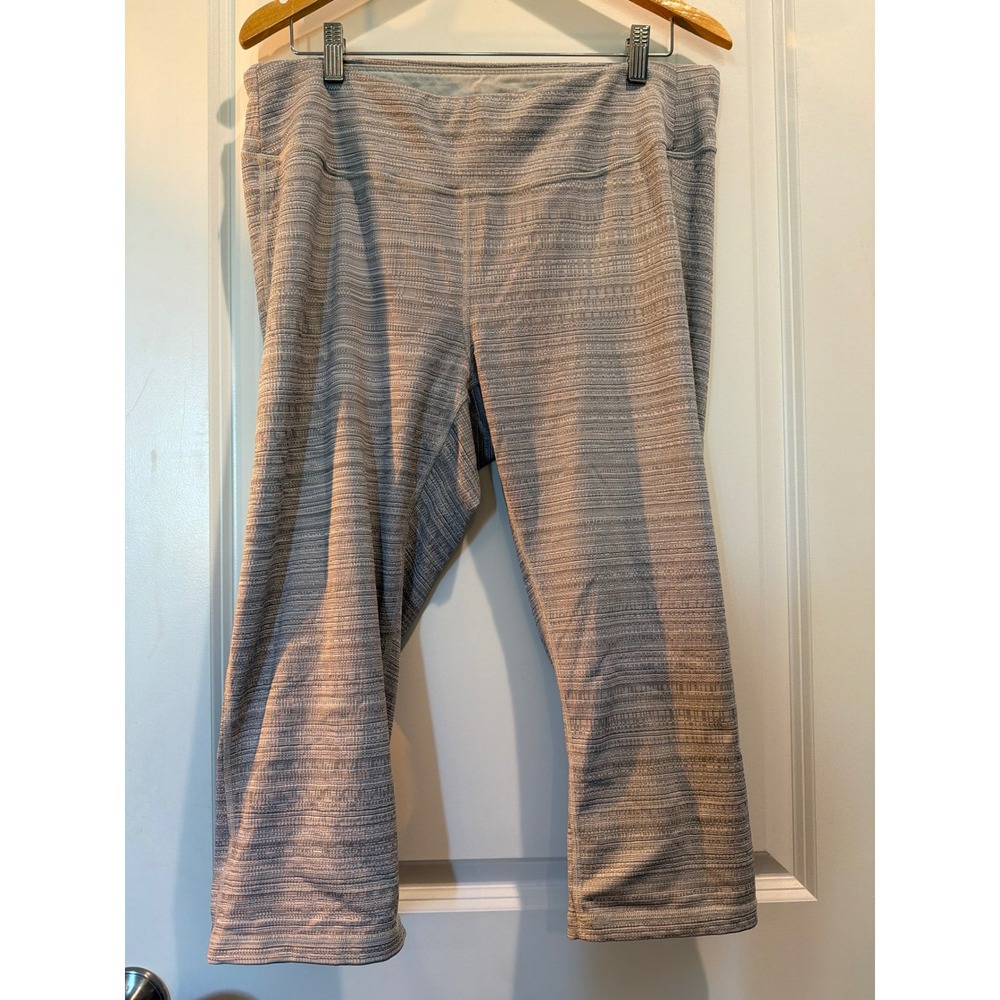 Lucy Women Grey Space Dye Capri Leggings Activewear Yoga Pants Size 2X